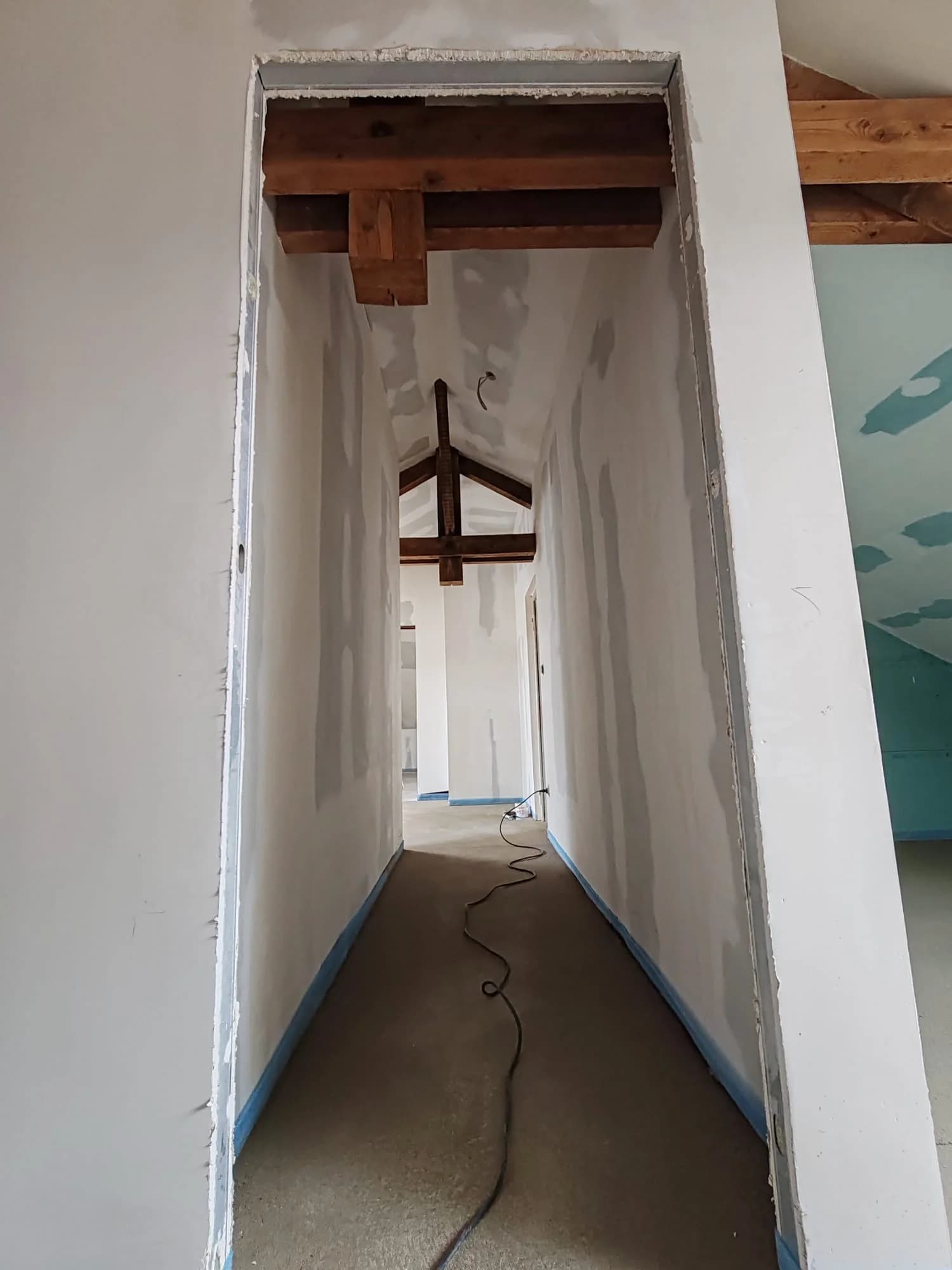 Plastering and finishing work MHK Peinture